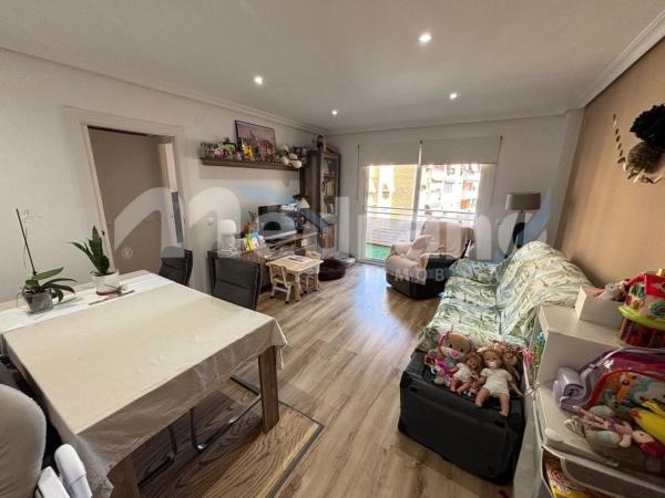 Piso en glorieta del Carrascos, 3 -a