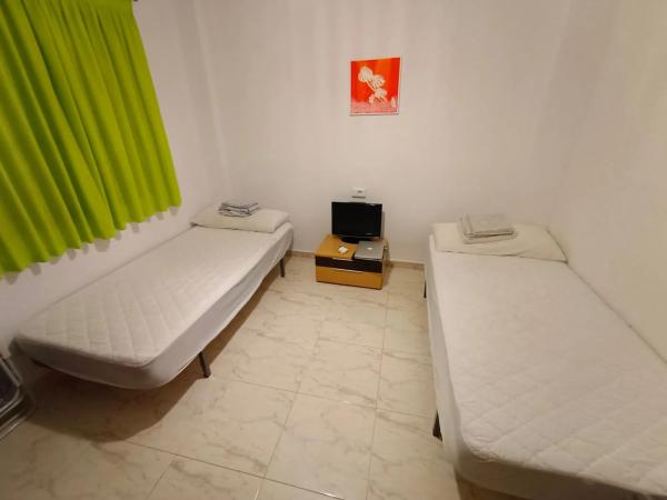 Piso en calle Maravall, 12