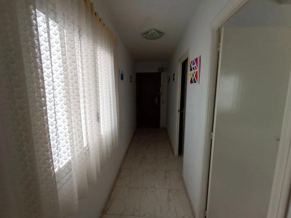 Piso en calle Maravall, 12