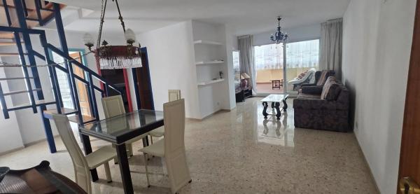 Dúplex en avenida de los Almendros s/n