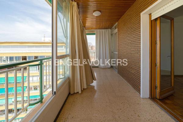 Piso en calle de Valencia, 1