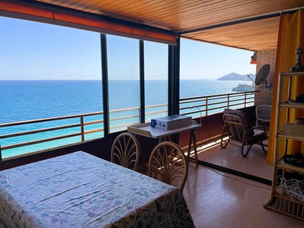 Piso en avenida Alcoi, 19