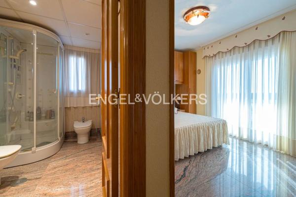 Piso en avenida de Madrid