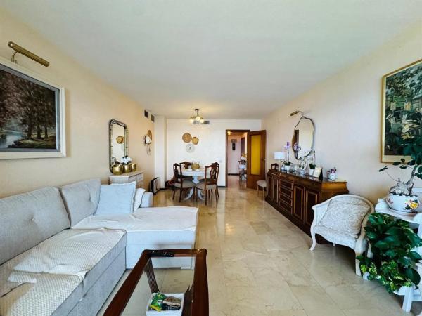 Piso en avenida de la Vila Joiosa