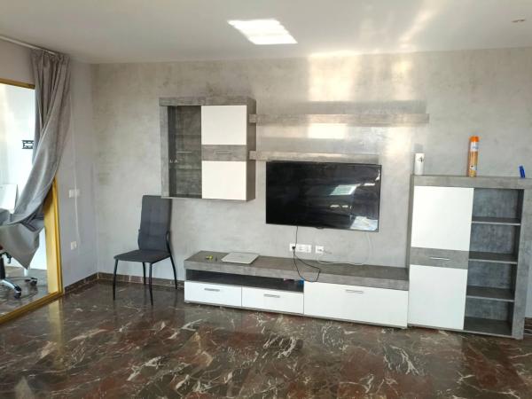 Piso en Av Armada Española, 3