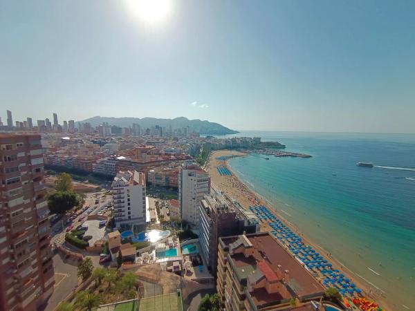 Piso en Av Armada Española, 3