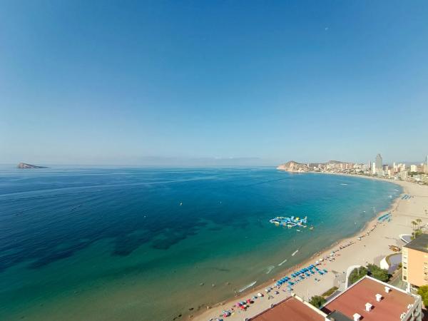 Piso en Av Armada Española, 3