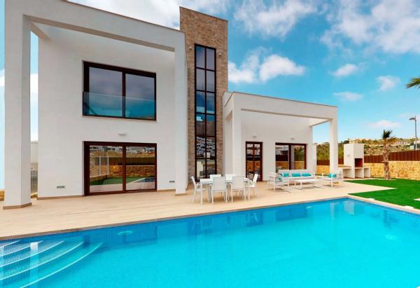 Chalet pareado en avenida de la Marina Baixa