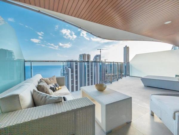 Piso en avenida República Argentina