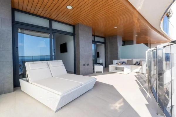 Piso en avenida República Argentina