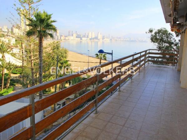 Casa independiente en calle la cala