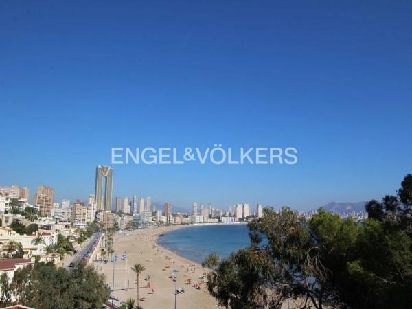Casa independiente en calle la cala