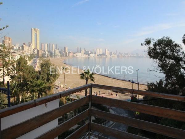 Casa independiente en calle la cala