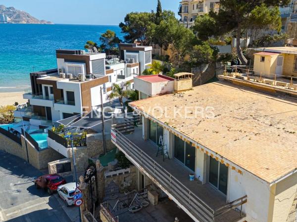 Casa independiente en calle la cala