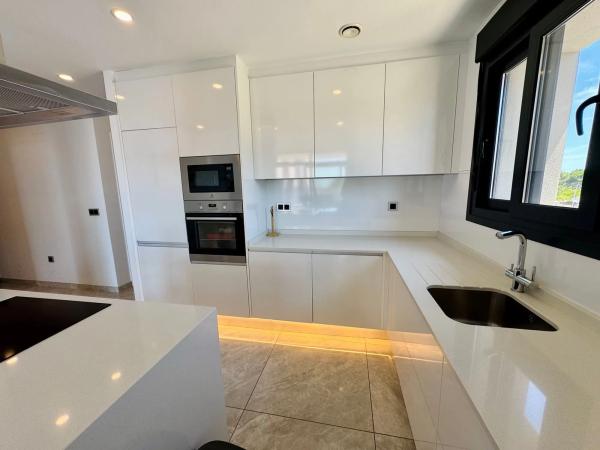 Piso en avenida Guatemala, 1