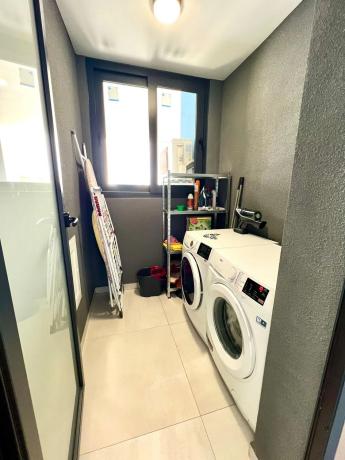 Piso en avenida República Argentina, 6