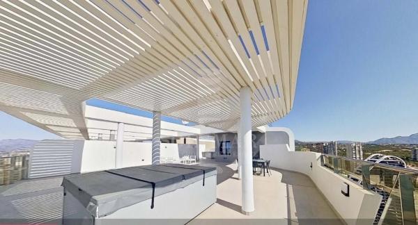 Ático en avenida República Argentina, 17