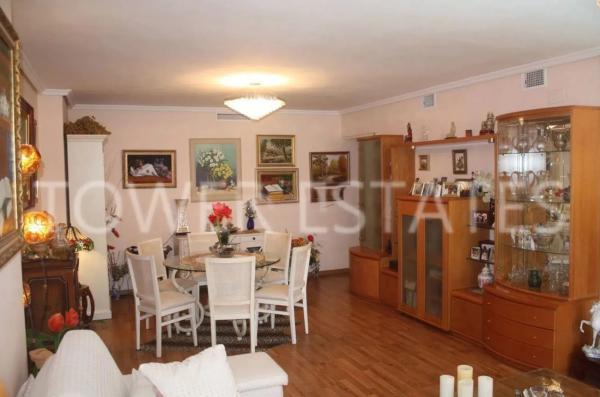 Piso en calle del Secretario Juan Antonio Baldovi