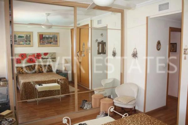 Piso en calle del Secretario Juan Antonio Baldovi