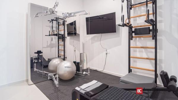 Casa independiente en avenida Murtal