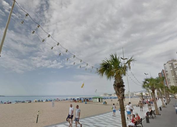 Piso en avenida de Holanda