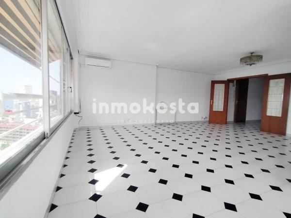 Piso en avenida de Europa