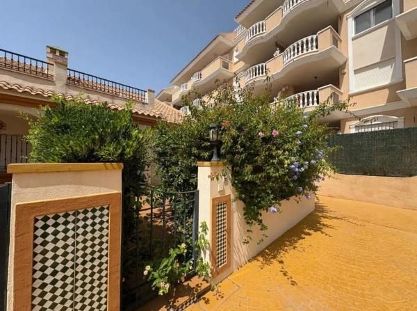 Dúplex en Barrio Aguamarina