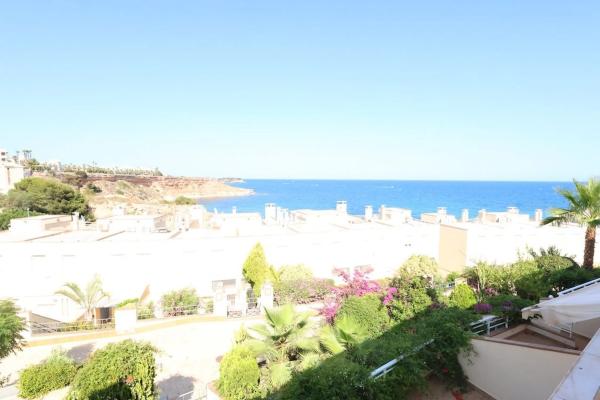 Chalet adosado en calle Vicente Blasco Ibañez