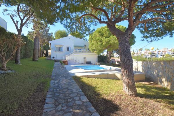 Casa independiente en calle el Mistral, 3