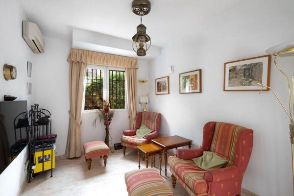 Casa independiente en calle Rosa Montero