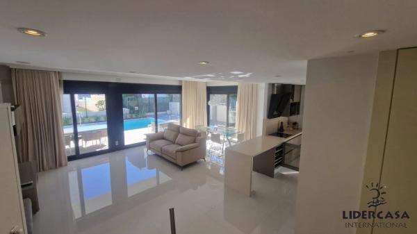 Casa independiente en calle Juan Marse