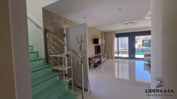 Casa independiente en calle Juan Marse