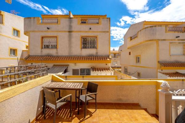 Chalet adosado en calle de las Amapolas s/n