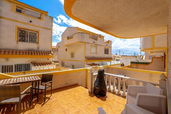 Chalet adosado en calle de las Amapolas s/n