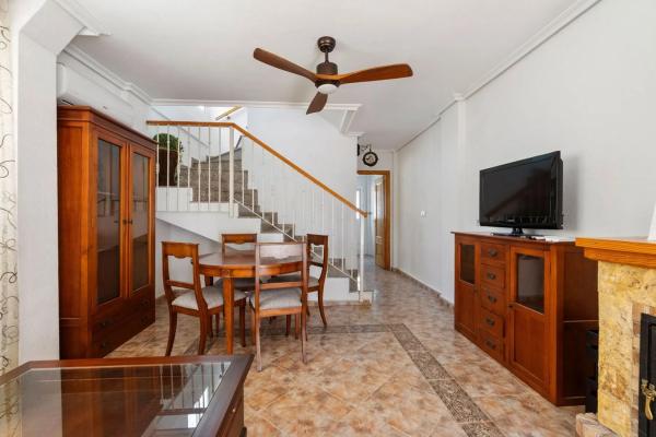 Chalet adosado en calle de las Amapolas s/n