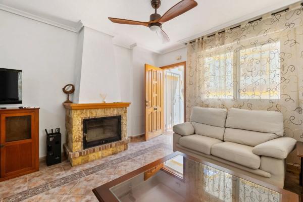 Chalet adosado en calle de las Amapolas s/n