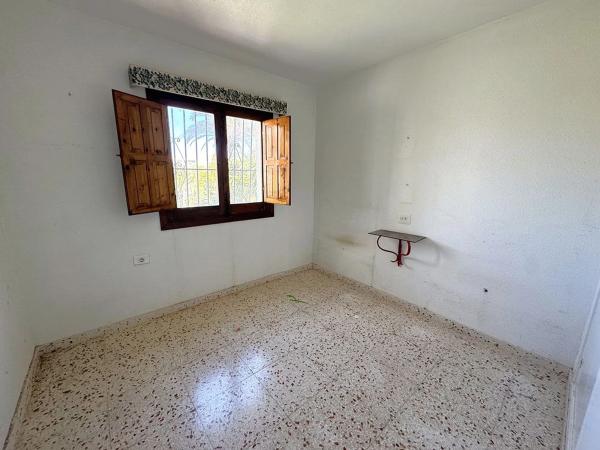 Casa independiente en calle Violetas