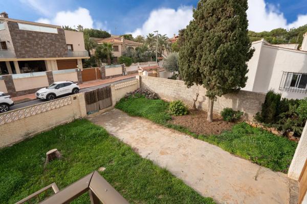 Casa independiente en calle Colon