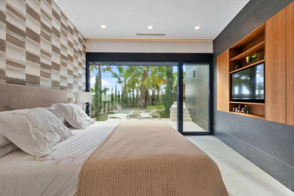 Casa independiente en avenida de las Colinas, 13