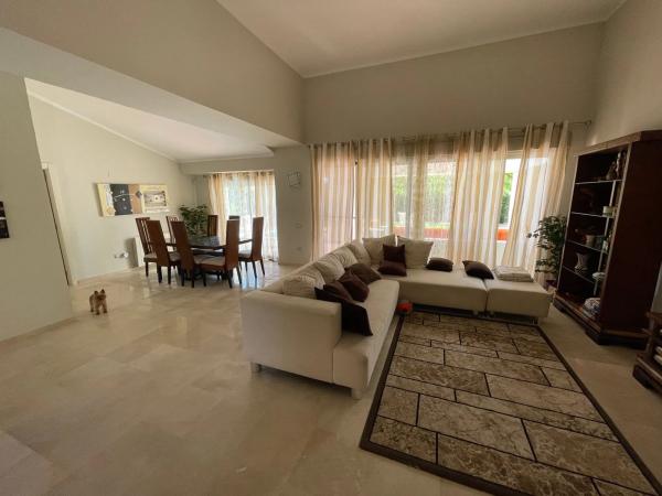 Casa independiente en avenida de las Colinas, 10