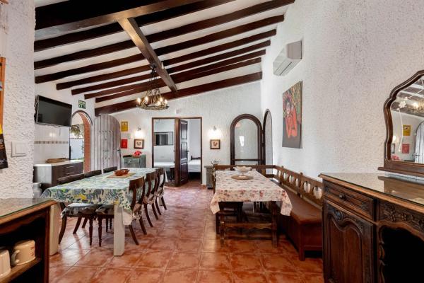 Casa independiente en calle Alarcon