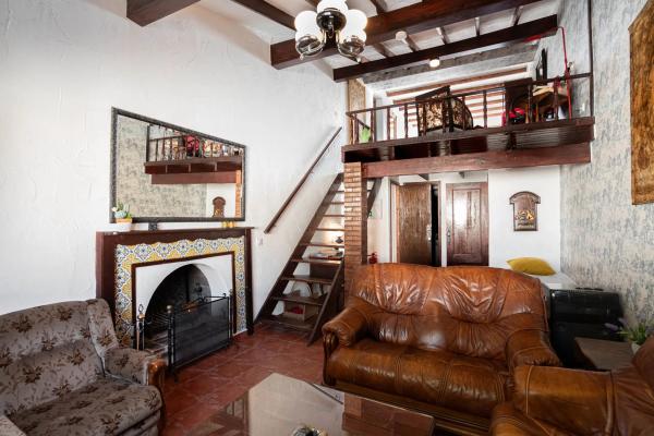 Casa independiente en calle Alarcon