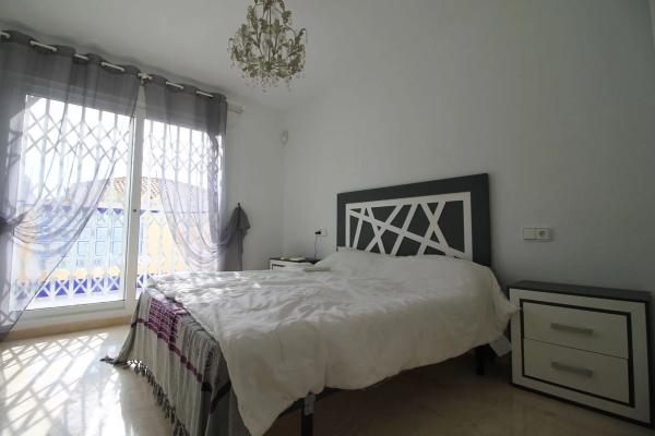 Casa independiente en Las Ramblas calle Rio Segura