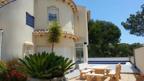 Casa independiente en Las Ramblas calle Rio Segura