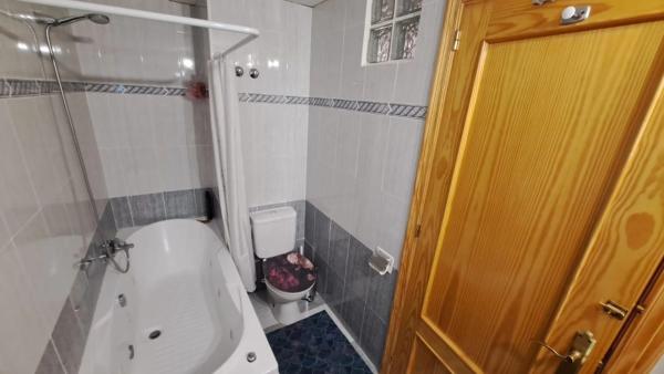 Chalet adosado en calle Nicolás de Bussi, 1