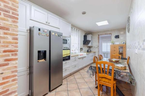 Casa independiente en calle los Claveles