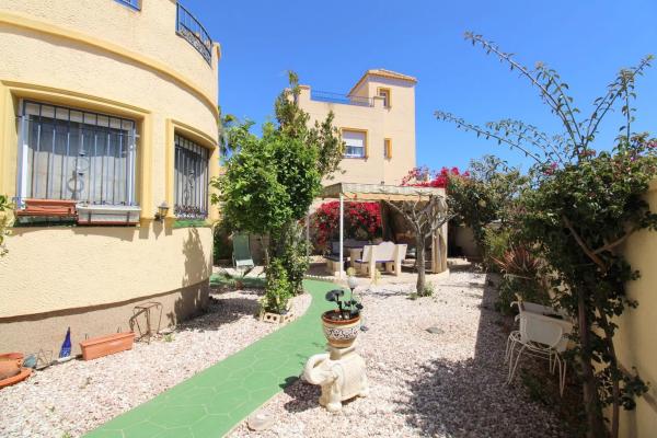 Chalet en Barrio Playa Flamenca