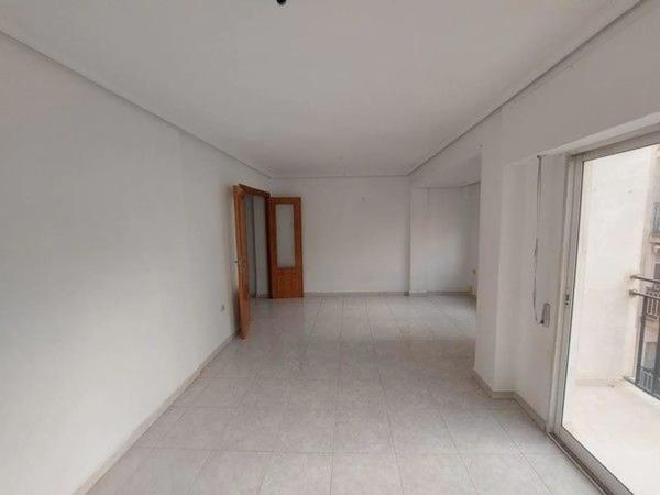 Piso en calle Santa Otilia