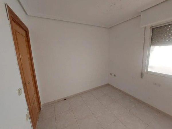 Piso en calle Santa Otilia