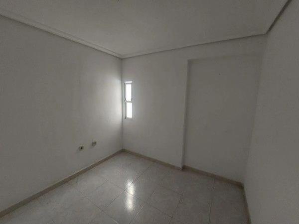 Piso en calle Santa Otilia